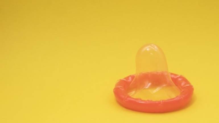 Le préservatif masculin : informations et mode d’emploi